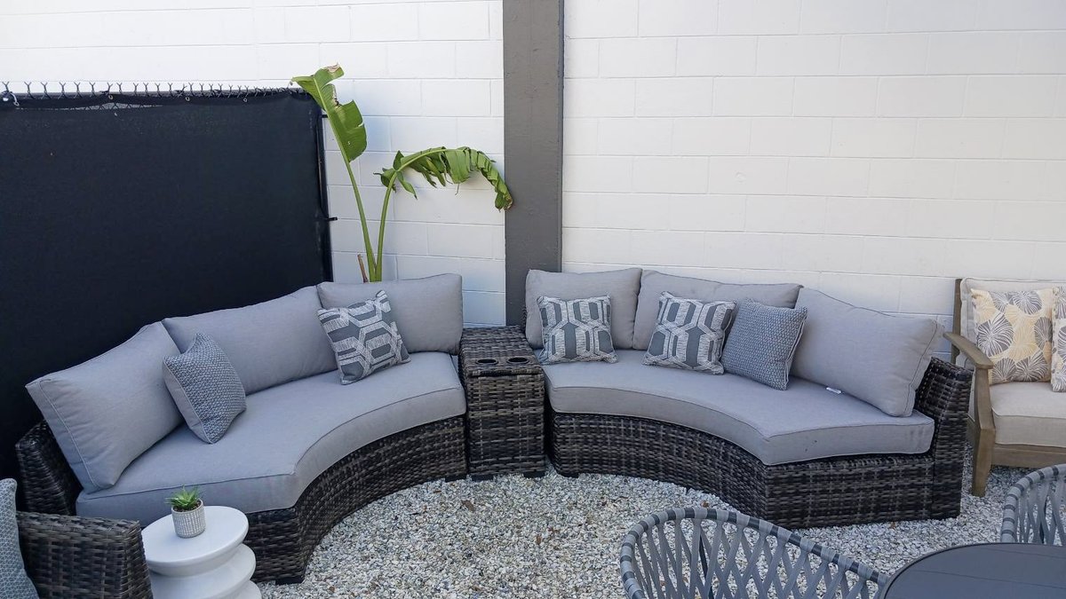 Bring style & relaxation to your outdoor space 🌱
·
·
#BloomAgainThriftStore #PatioFurniture #TampaFlorida