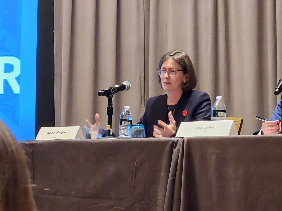 VetsLegalFair's tweet photo. The people I spoke to when making my transition kept saying, “We don’t know where to put you.” I had given it some thought and proposed a placement for myself. You need to be able to tell firms where you think you’ll fit in." - Savin #VCLF23 https://t.co/9A0Ew7JTqm