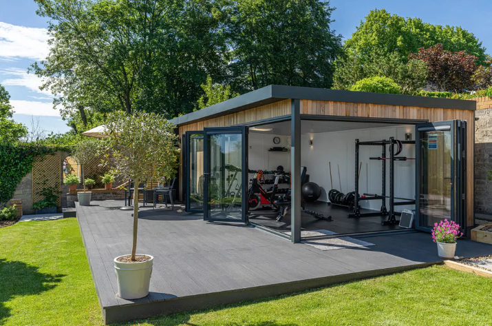 theholisticnick's tweet photo. Essentials for my family home:

- mats &amp; bags
- outdoor gym
- land &amp; animals
- natural spring https://t.co/QnKzCiOdhx
