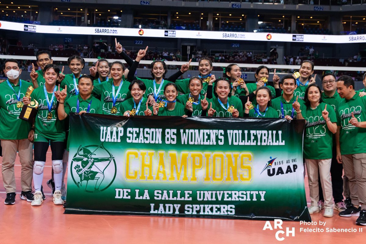 Just like that were back on top!

Your UAAP Season 85 Women’s Volleyball CHAMPION. 💚🏹