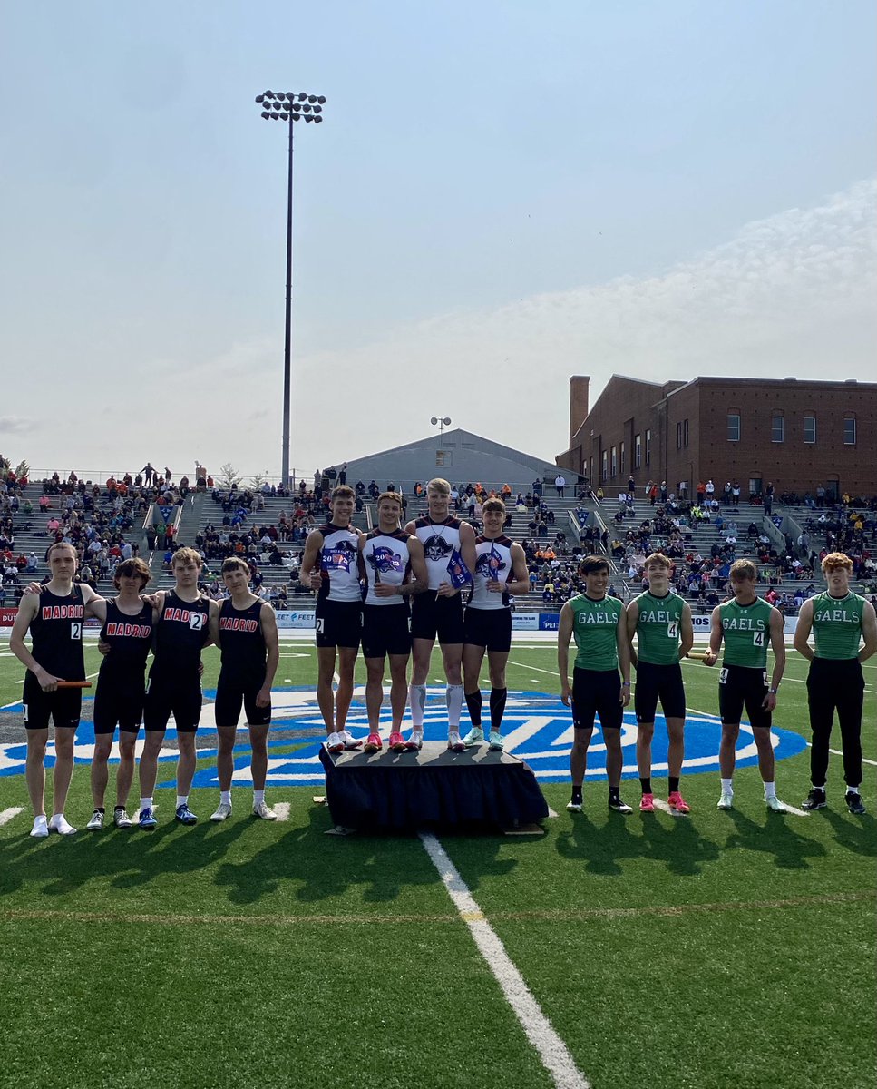 1️⃣🅰️Distance Medley Relay Finals 
🥇: Mount Ayr, 3:34.14
🥈: Madrid, 3:38.61
🥉: St. Edmond, 3:39.41

#iahstrk