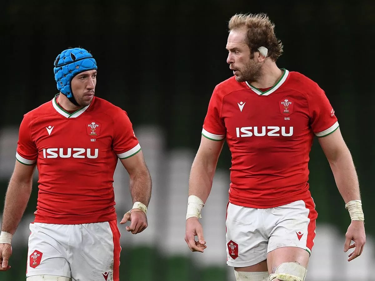 Diolch AWJ and Tips. 
Both 🏴󠁧󠁢󠁷󠁬󠁳󠁿 and 🏉 legends