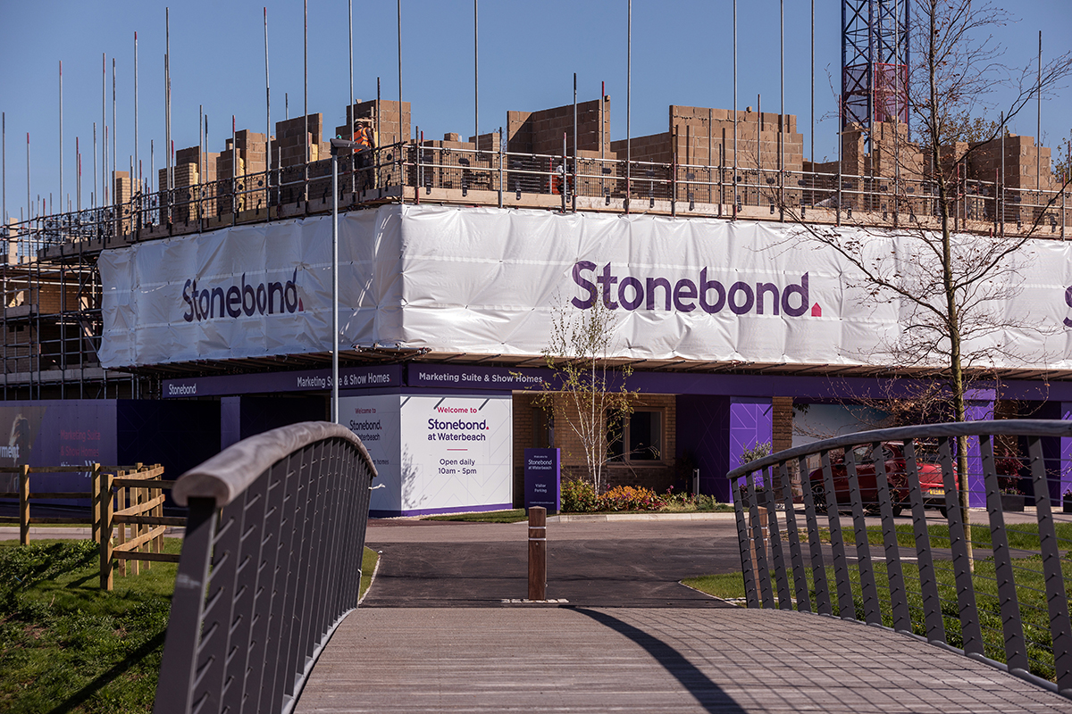 WaterbeachWB's tweet photo. Some recent progress at #Waterbeach 🏡 The first show homes have now launched!
You can take a look around the @StonebondP via appointment. Does life by the lake sound good to you? Find out more &amp; download a brochure here -  https://t.co/69iU2ibvD6 https://t.co/QmkyEotxWg