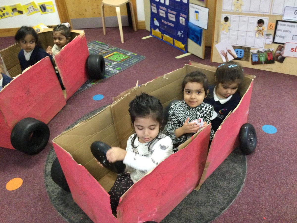 CroftAcademy's tweet photo. Nursery had lots of fun making their own buses! 
#EYFS #Nurseryrhymes 
@ElliotFndtn https://t.co/0PEHO2CyG2
