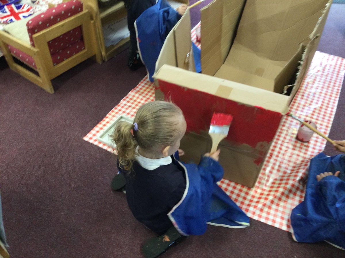 CroftAcademy's tweet photo. Nursery had lots of fun making their own buses! 
#EYFS #Nurseryrhymes 
@ElliotFndtn https://t.co/0PEHO2CyG2