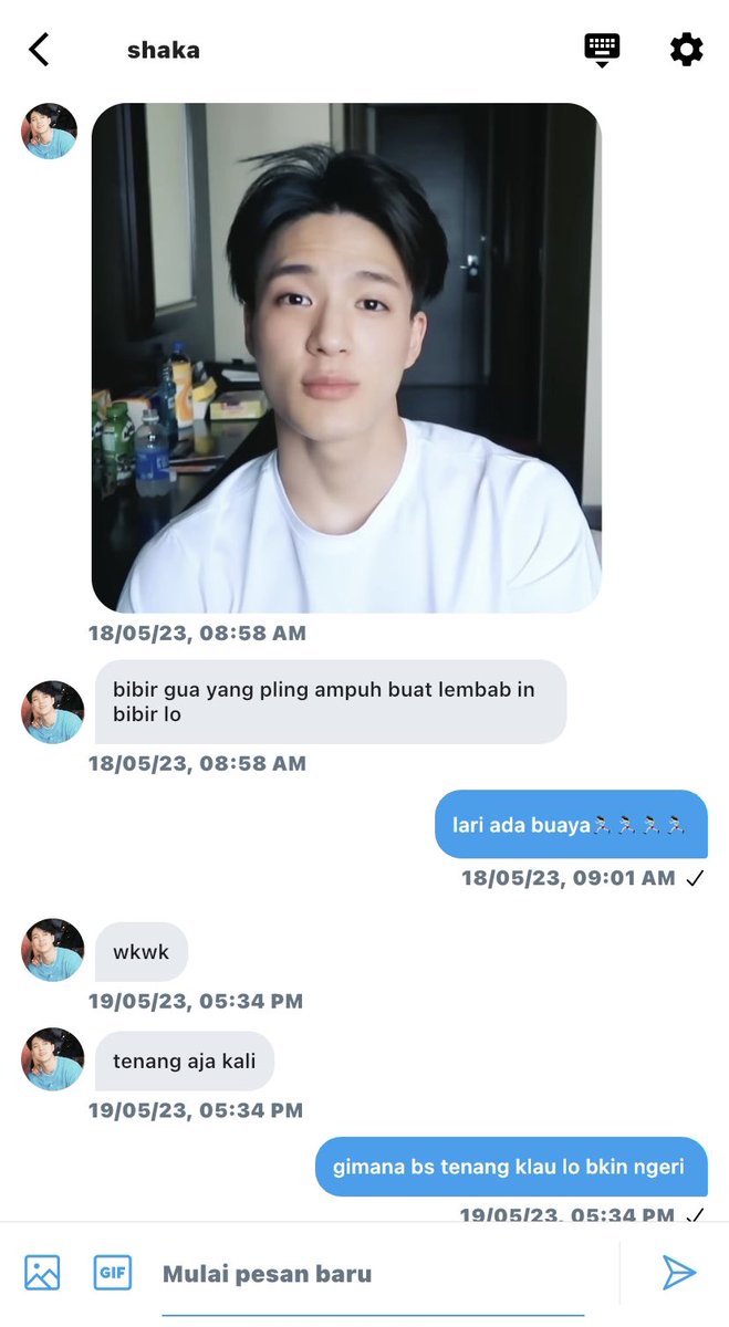 nawwahere's tweet photo. lip balm dengan cerita nya

•Lee Jeno few tweets AU
@/nawwahere https://t.co/HSvYjJ57Pt