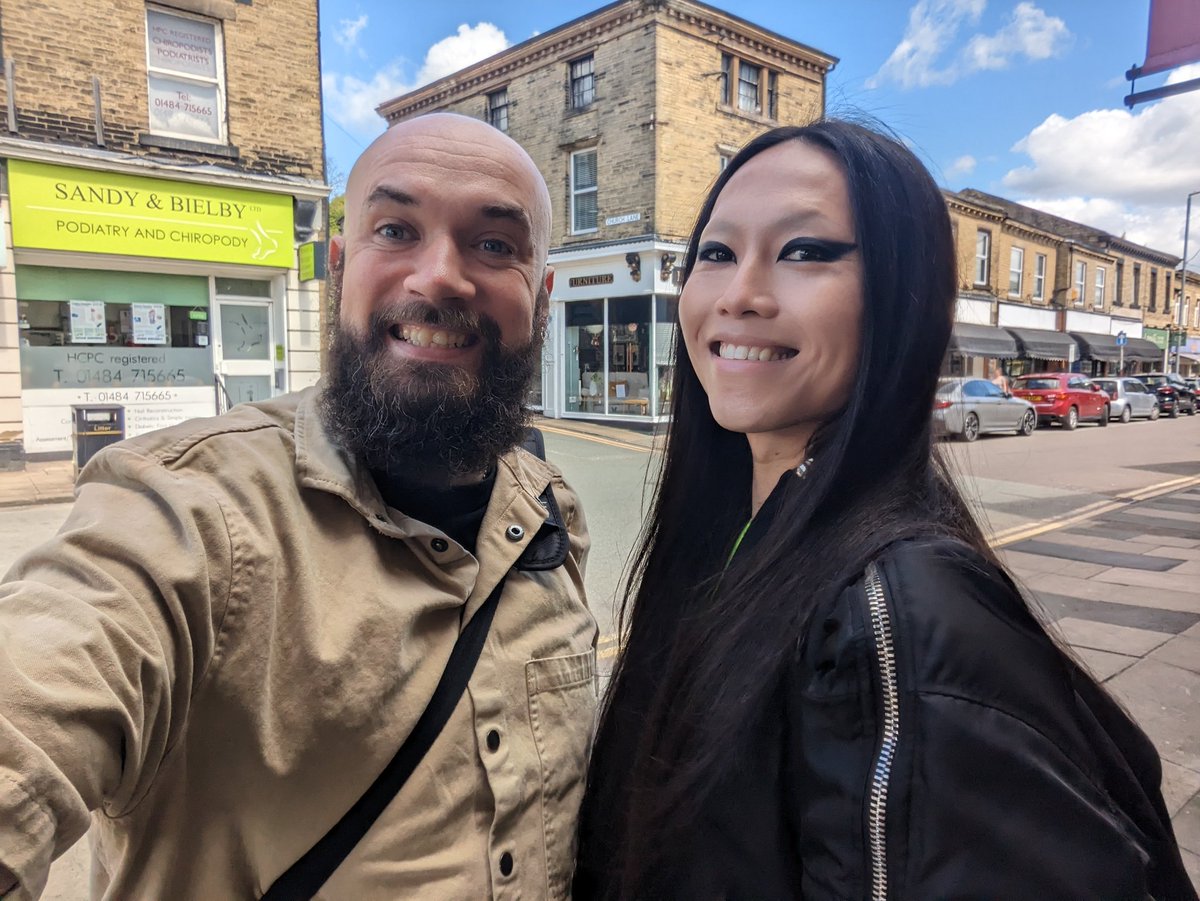 RicheeMathwin's tweet photo. Hanging out in Brighouse with the A.A.S @iamLeFil a few days ago. https://t.co/hqCCRBTOkW
