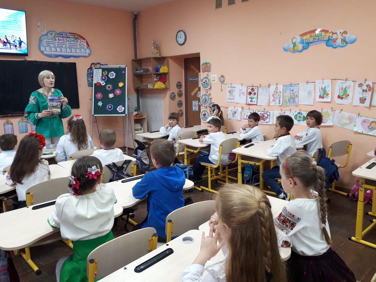 OlympicUA's tweet photo. 💙💛На Закарпатті з нагоди Дня вишиванки відбувся #OlympicLab
👉Детальніше: https://t.co/WgIxhR09kA
#НОК #Україна #УкраїнськийСпорт #Ukraine #UkrainianSport #MoveForPeace #StrongerTogether #НОКЗакарпаття https://t.co/l9dybaObZH