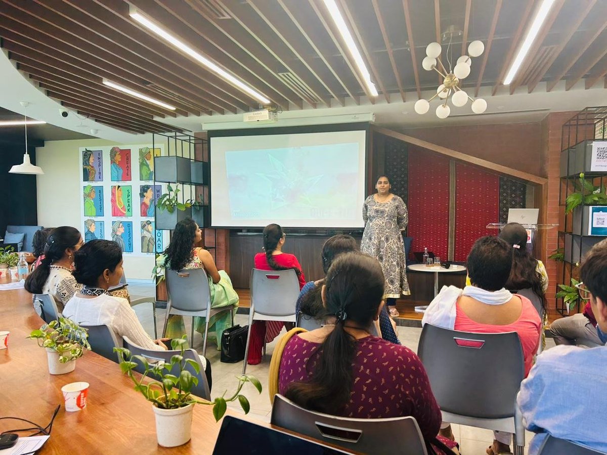 The #WomenforStartupsworkshop was organised by #StartupIndia at #Telangana. Srujana Chadalawada, @WEHubHyderabad, led an interactive dialogue on #entrepreneurship & talked about the dynamic facets of women representation.

#Womenentrepreneurs #womenstartup #Telanganastartups