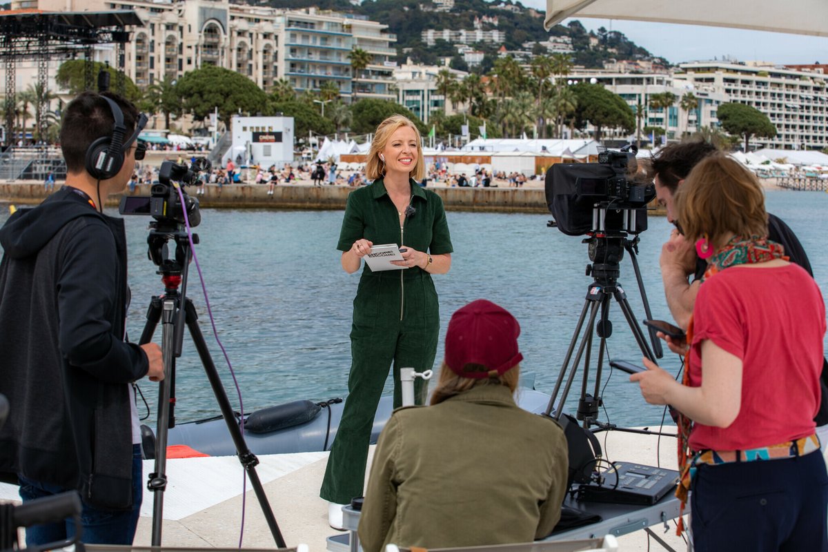 🎬 Ça tourne à #Cannes sur la terrasse du @majestic_cannes !

Tapis rouge et films primés, nos journalistes @LouiseDupont et @evelinginparis vous font vivre le festival au plus près.

🍿 Pour tout savoir de #Cannes2023, rendez-vous tous les jours dans …