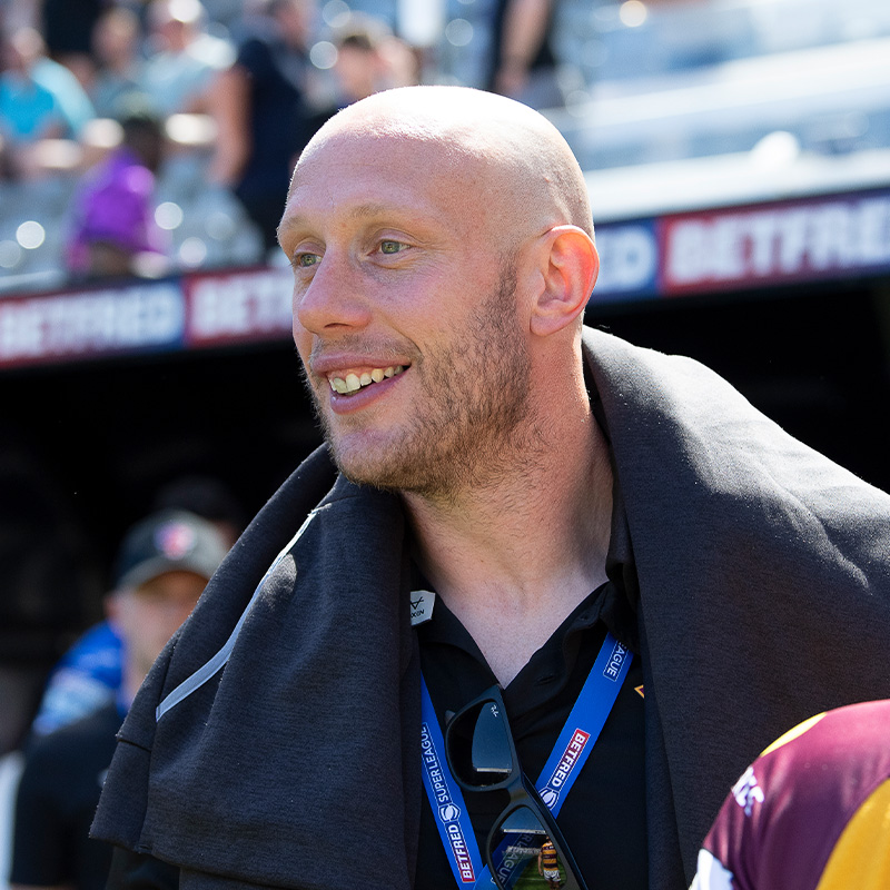 Giantsrl's tweet photo. 2⃣ 𝗠𝗢𝗥𝗘 𝗬𝗘𝗔𝗥𝗦

How happy are we that @Chrishilly1987 is 🔐'ed in.

#CowbellArmy🐮🔔 https://t.co/KDfwoDaHZo