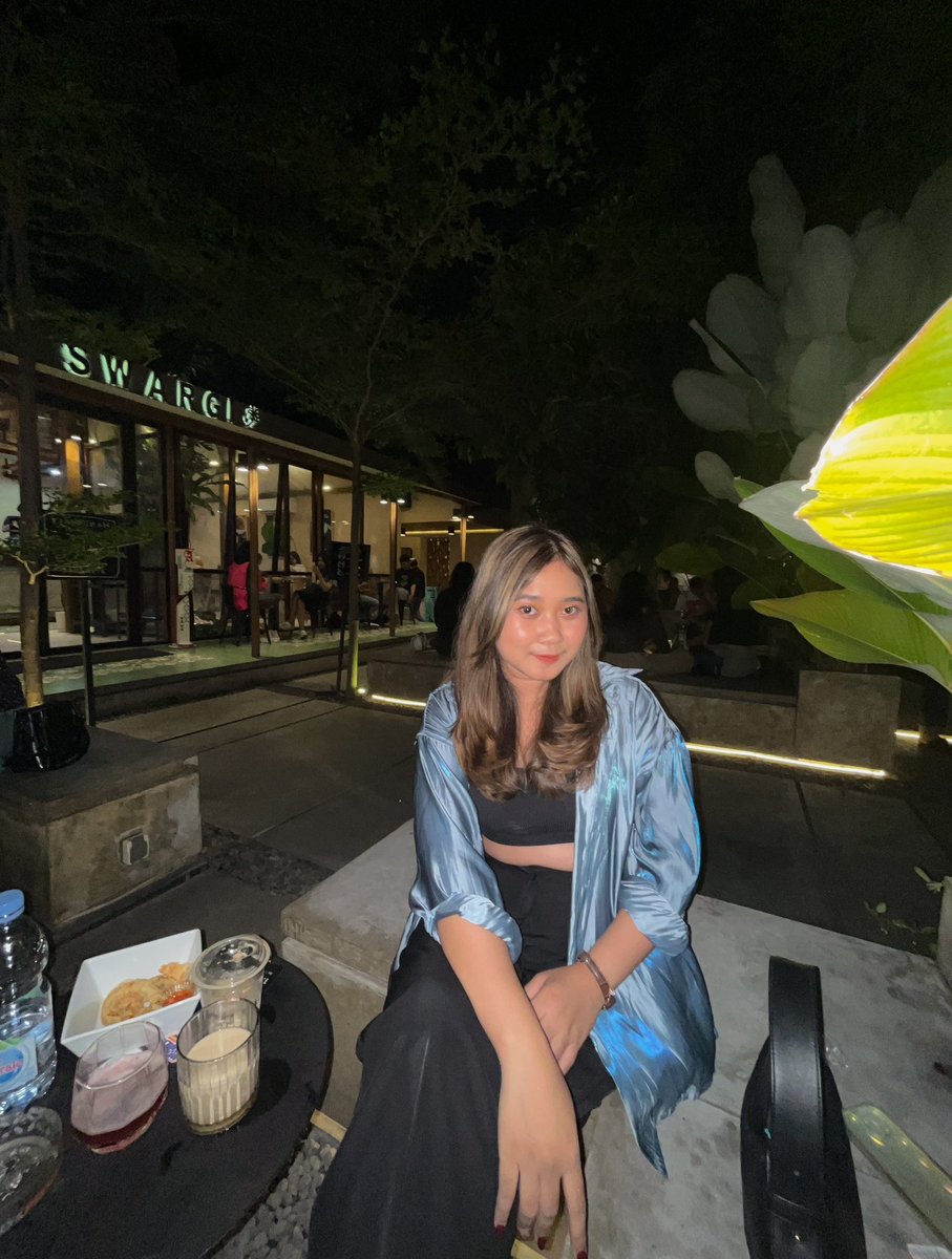 syee 🧃 on Twitter "lokal brand semakin di depan, hari ini makeup full pakai lokal brand semua