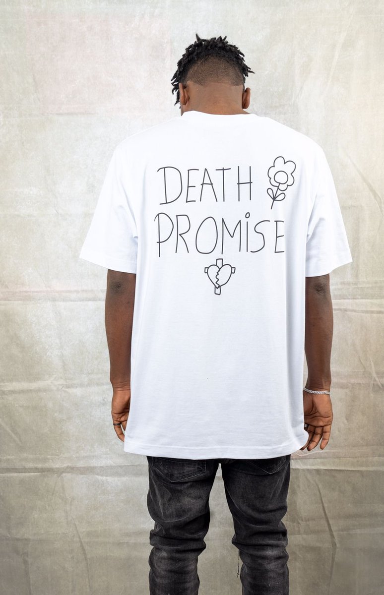 DP ART TEE ❤️🌹

Deathpromiseclothing.com

#OOTD #art #ClothingBrand  #deathpromiseclothing #black #droppingsoon