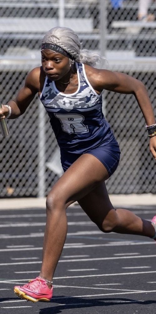 DM Roosevelt GirlsXC tweet media