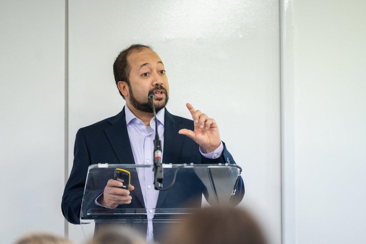 Leeds_Childrens's tweet photo. Some of the amazing speakers from today's A+E Navigator Conference hosted by @LeedsHospitals: Dr Najeeb Rahman - Consultant in Emergency Medicine, Tracy Brabin - Mayor of West Yorkshire, Michael Carver - Trauma Research Fellow, Helen Christodoulides - Chief Nurse.  #NaviCon https://t.co/Dlf2pAY2Ek