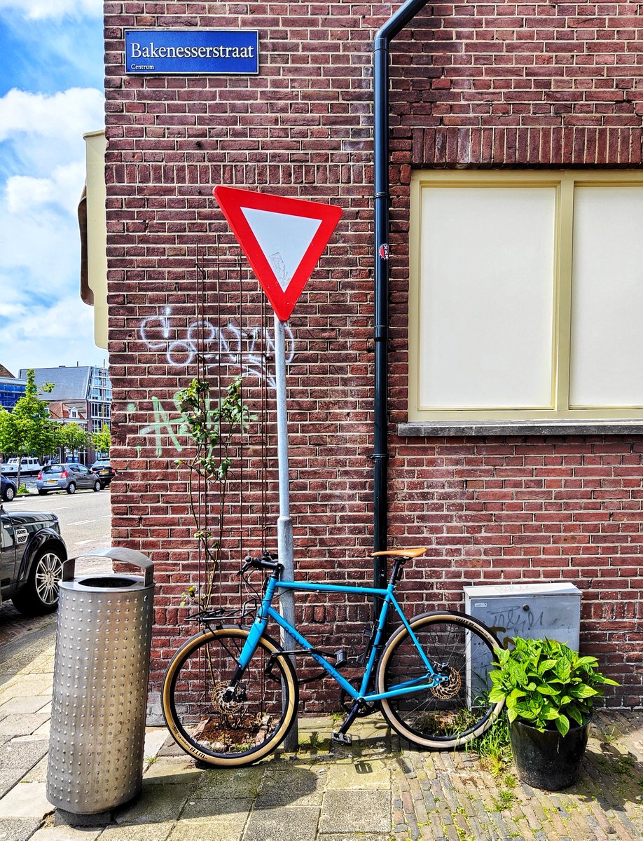 The Joy of Street Furniture
with #Fridaybikes
Haarlem