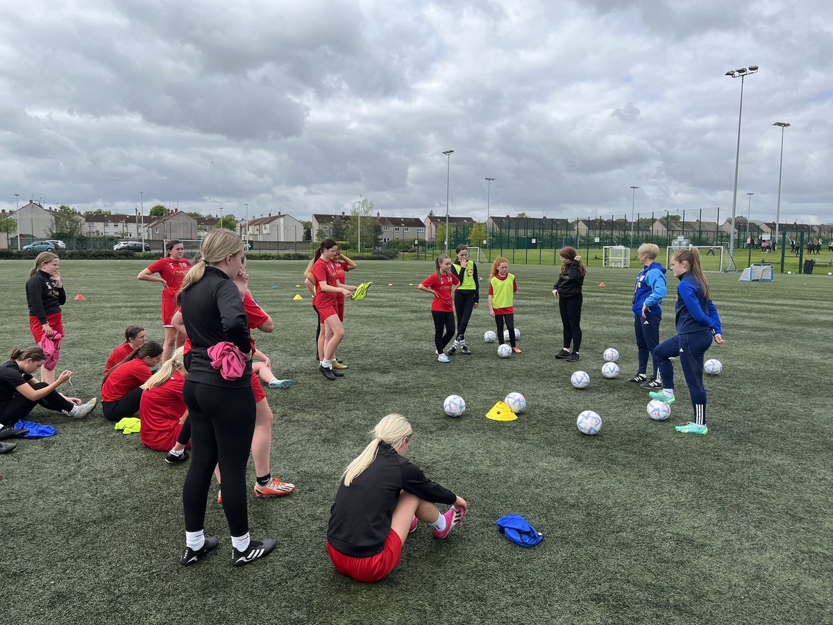 MissRussellPE1's tweet photo. 🤩Inspiring the younger generation

⚽️Massive thank you to Scotland WU17’s coach Pauline MacDonald &amp; Rangers and Scotland Women’s player @EmmaWat11883951 for leading the S1-3 girls SOF session.

A hugely valuable &amp; enjoyable experience for all girls involved. https://t.co/Pta6RlLjRw