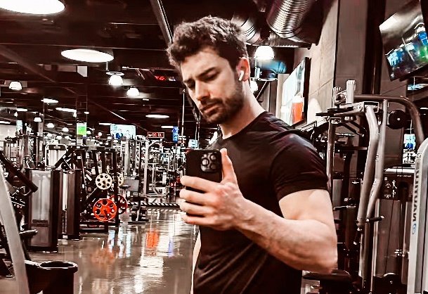 KenanAkinEtkin's tweet image. bol mentions ve bol rt

acı duyabiliyorsan canlısın başkalarının acısını duyabiliyorsan
insansın

#AlpNavruz #YürekÇıkmazı