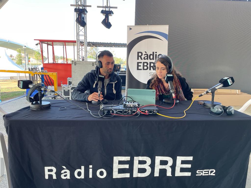SER_Ebre's tweet photo. Programació especial en motiu de la fira #MESCLA i DeltaFira a Deltebre.
En parlem amb el tinent d'alcaldia #DeltebreProjecció Carlos Serra i els restauradors Ladis Alcalà, Yolanda Morelló i Margaret Morelló.
https://t.co/0DJS6P3uFY
https://t.co/v6umWbGJMk
@ajdeltebre https://t.co/qOVgc6yPrP