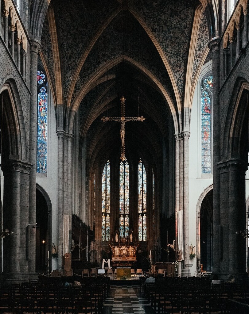 No, Liège is not my favourite city in Belgium. Too much noise from construction and cars in the city center, Its cathedral was a stark contrast. Embraced with the quietness of a church, and the awesome colours of the stained glass windows.
.
.
.
.
.
#Lei… instagr.am/p/CsbLcvTNlsf/