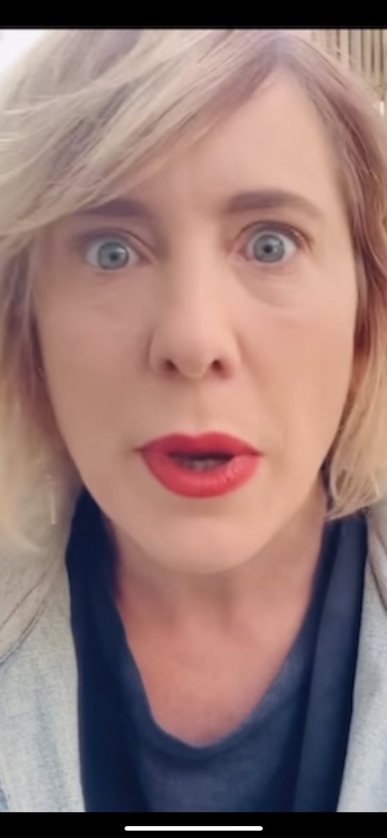 KjelBennett's tweet photo. Quand @AndreaBescond réalise qu’elle a royalement merdé. https://t.co/Ixz7e6IoMQ