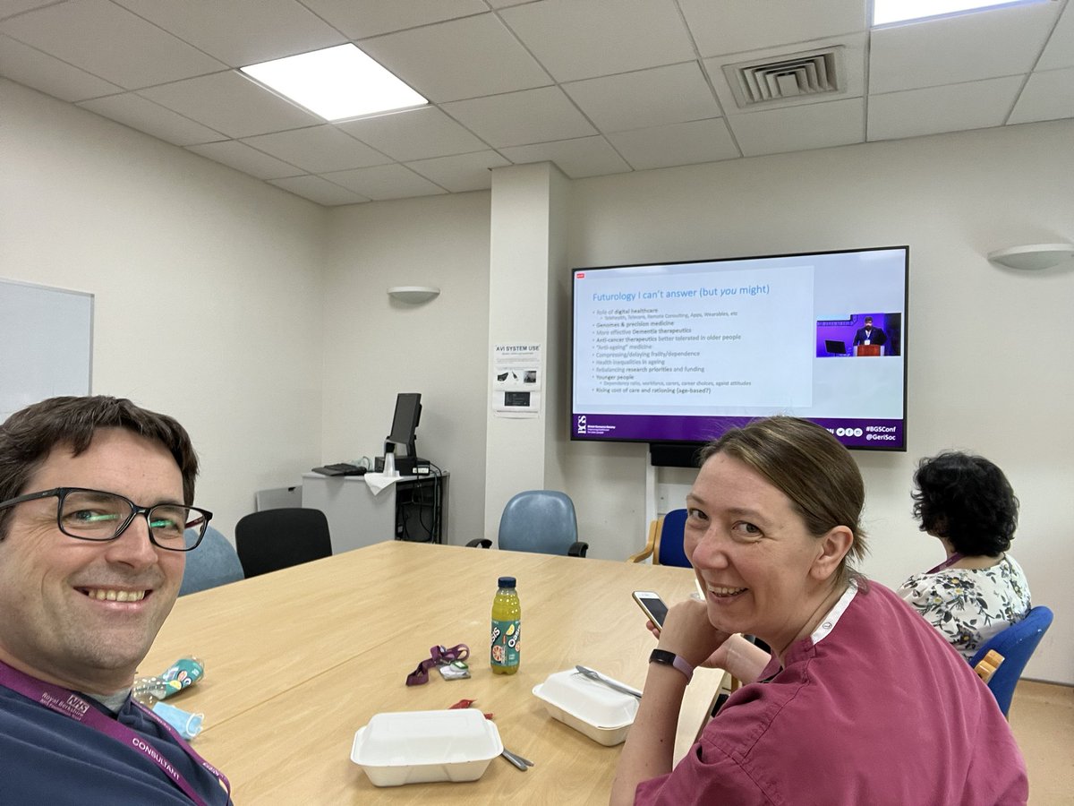 David’s geriatrician colleagues @RBNHSFT watching @mancunianmedic give the Marjory Warren lecture from #BGSConf @GeriSoc @hansyking