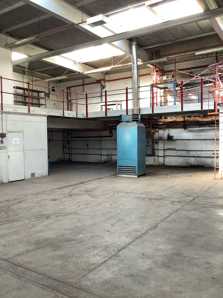 Do you need a commercial property with plenty of space that can hold machinery? 💭 
We have a large space in Denton Holme suitable for a number of uses, subject to planning permission.   
You can rent this for your business for £1500pcm. 
Call us to find out more 📲 01228 520352