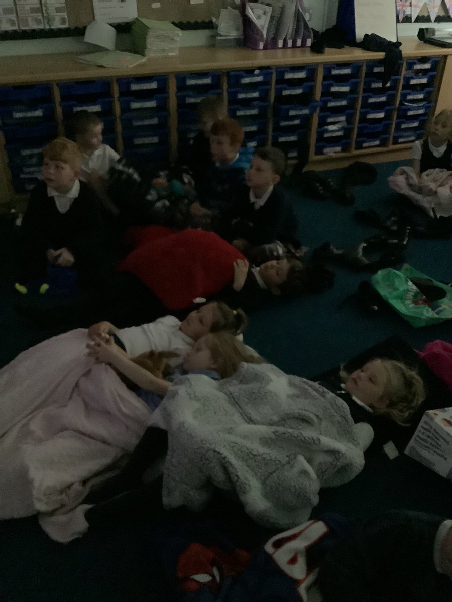 Miss Scott tweet media