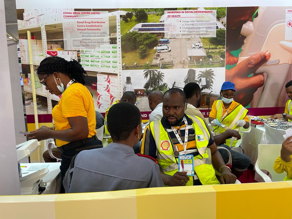 Shell_Nigeria's tweet photo. π’ Attention #NOGOF2023 delegates!
The Shell #HealthInMotion team is on-ground providing free #heath screening and medication, and to answer all your health and well-being related questions.
Please visit the #ShellBooth and take advantage. #ShellCares https://t.co/IQkSvTx8tW