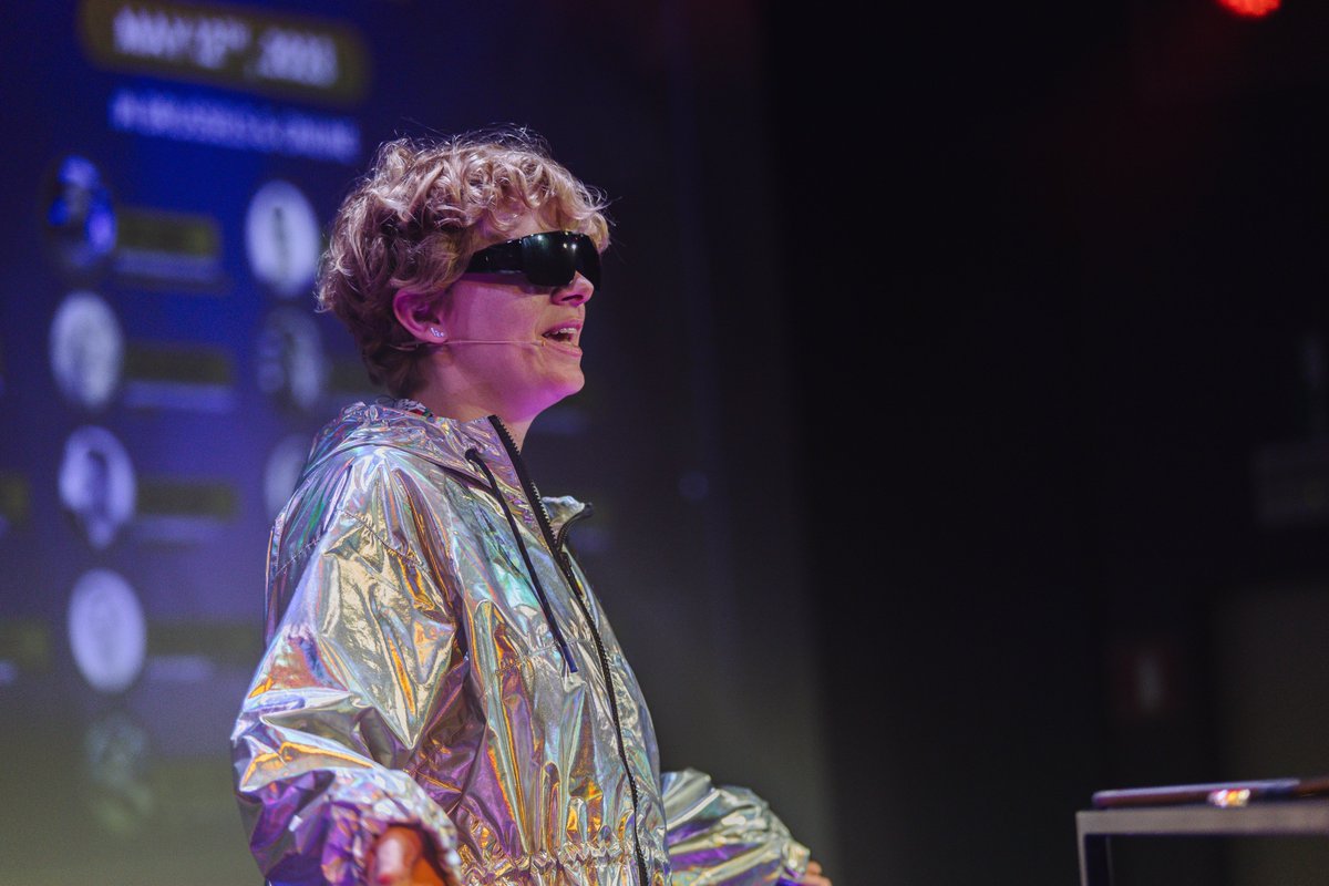 Floor - oh I'm gone tweet media