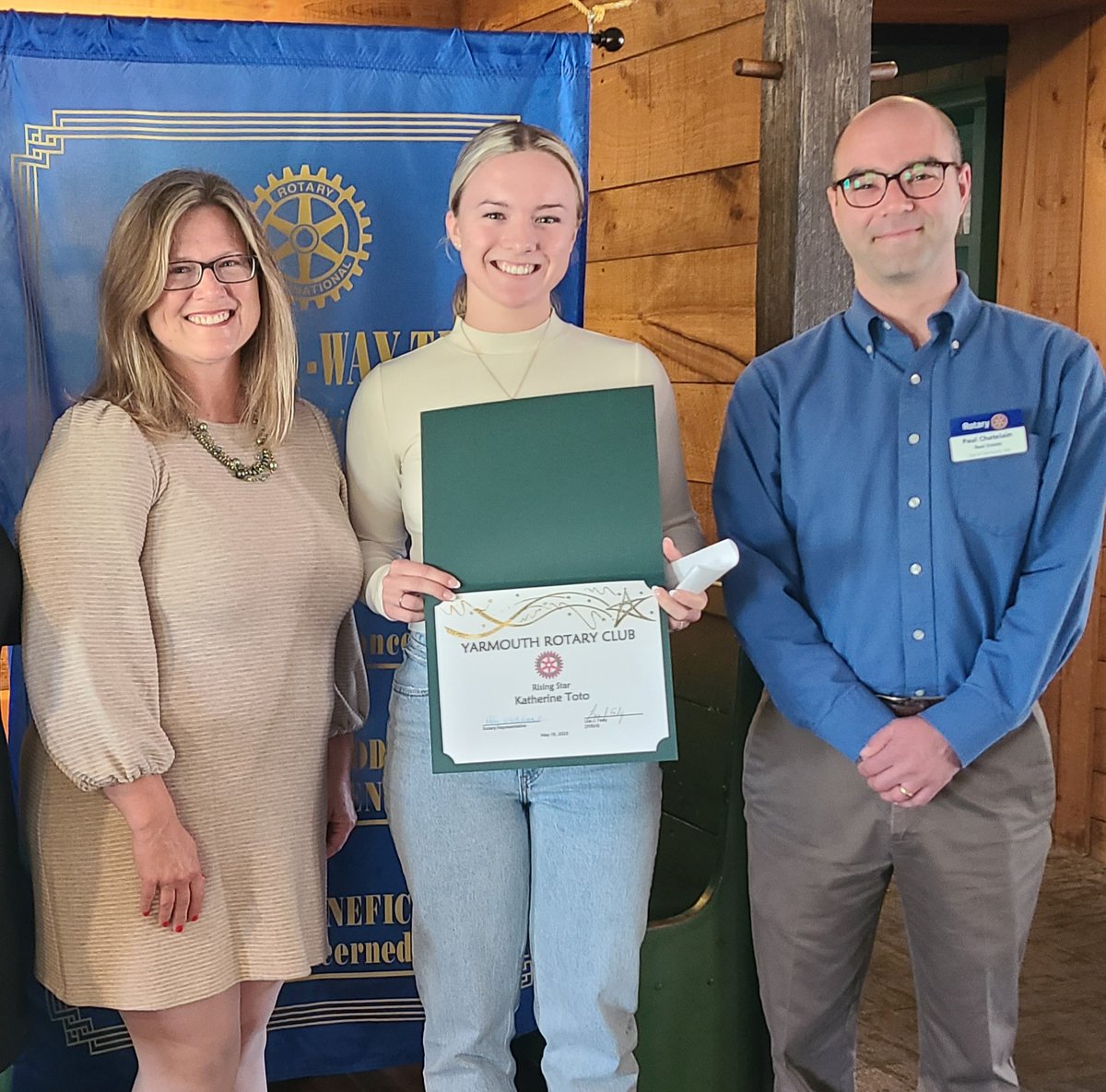 DYWBLearning's tweet photo. Congratulations to senior Katie Toto for her recognition as Yarmouth Rotary Rising Star this month and her internship achievements at Chatelain Real Estate this semester.
#dyrhswbl #dyrhsstcprogram #dyrhswblpartner #dyadvantage #futureworkforce https://t.co/KfJSMBMxzb