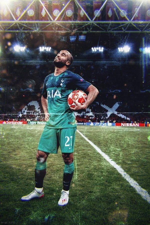 phillewis77's tweet photo. Thank you @LucasMoura7 for making this grown man cry. A memory I’ll never forget #whatanight #thanksforthememories https://t.co/FKPUPMv2af