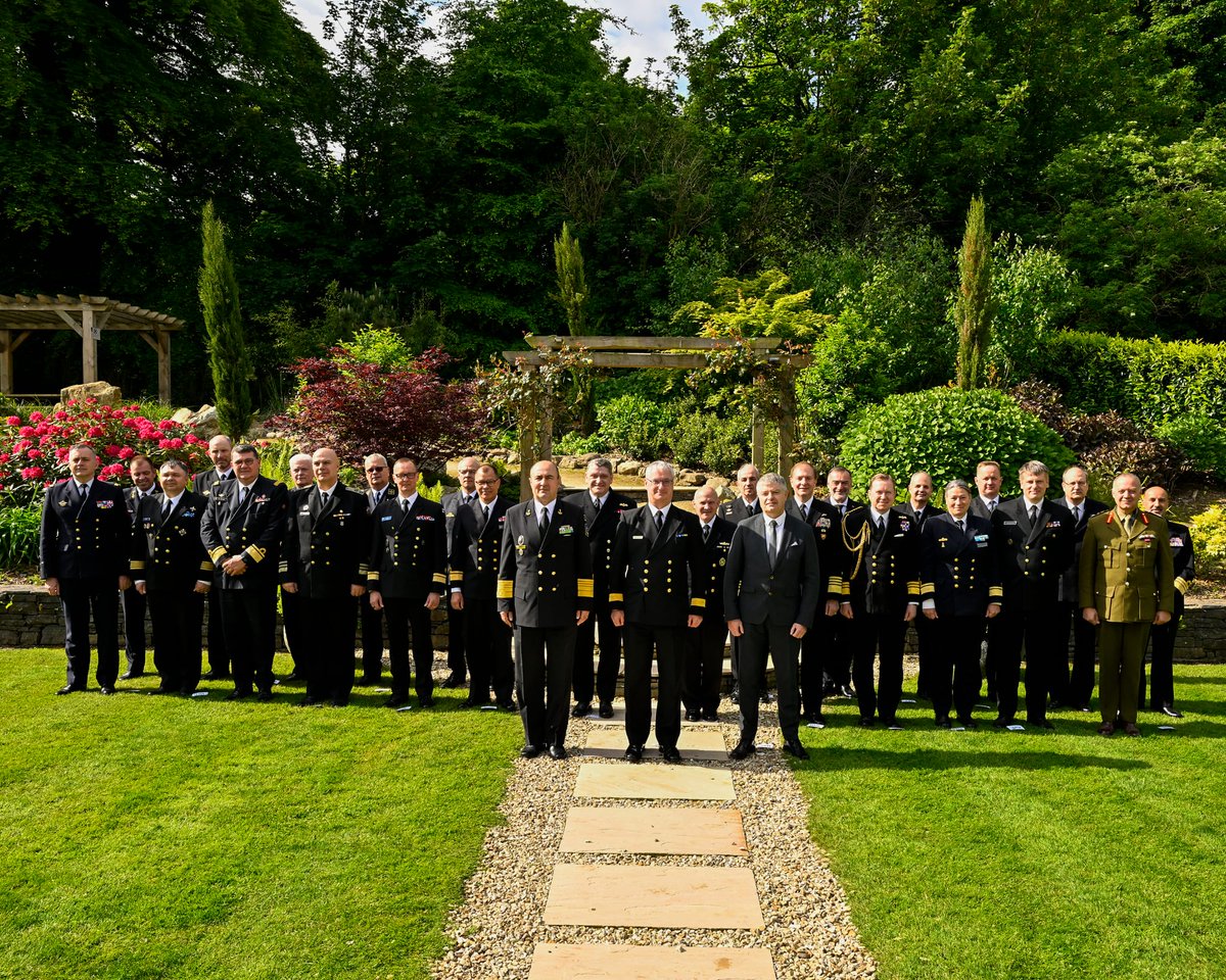 naval_service's tweet photo. In Cork this week, the Flag Officer Commanding Naval Service, as president of the Chiefs of European Navies 🇪🇺, had the pleasure of welcoming and hosting the #CHENS Conference 2023, themed "Naval Implemention of Emergent & Disruptive Technologies" 🇮🇪⚓
#navy #maritimedomain https://t.co/BpJgzQodHN