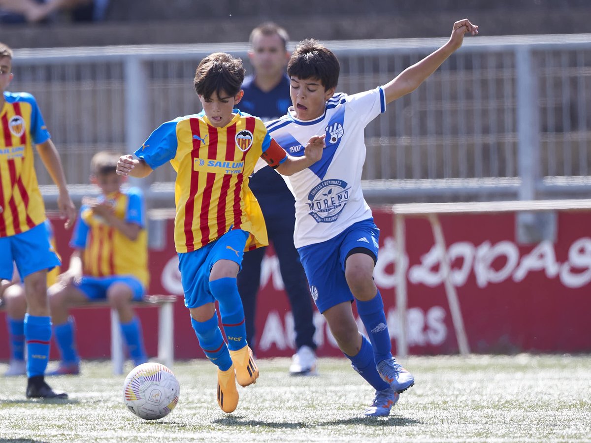TARfootball_'s tweet photo. 😎 Love and passion for the ⚽️
More 📸 at https://t.co/6Grw6XgzQO
It is what it is...🤷♂️
#TAR23 | #U11Promises | #LaLiga https://t.co/yz3prr41ez