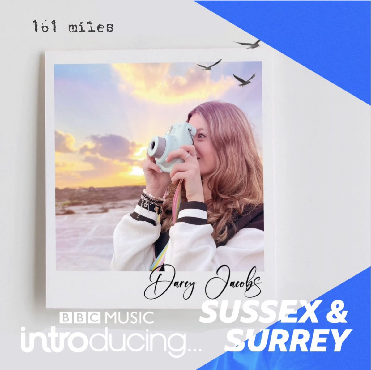 jemmarjacobs's tweet photo. @bbcintroducing @MelitaRadio Darcy has her song being played for the second day in a row on @BBCSussex @BBCSounds as the track of the day. How amazing is that?! Tune in from 3.30pm and text ‘Radio’ &amp; message to 81333 to show support ❤️ https://t.co/jTFSiD1dki