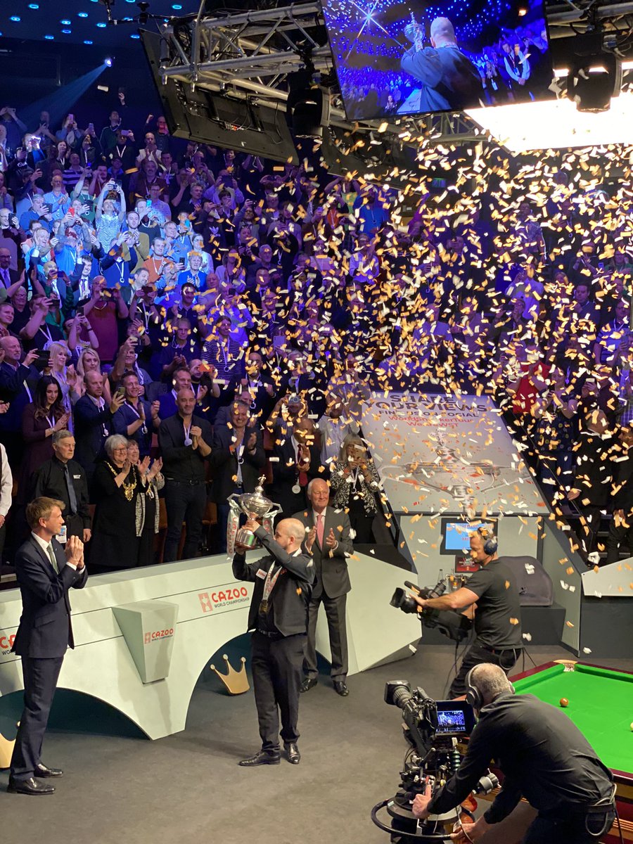 Confetti Friday
@LucaBrecel @WeAreWST @BBCSnooker @eurosport @Nick_Metcalfe @davehendon @philhaigh_ @announcerphil @crucibletheatre