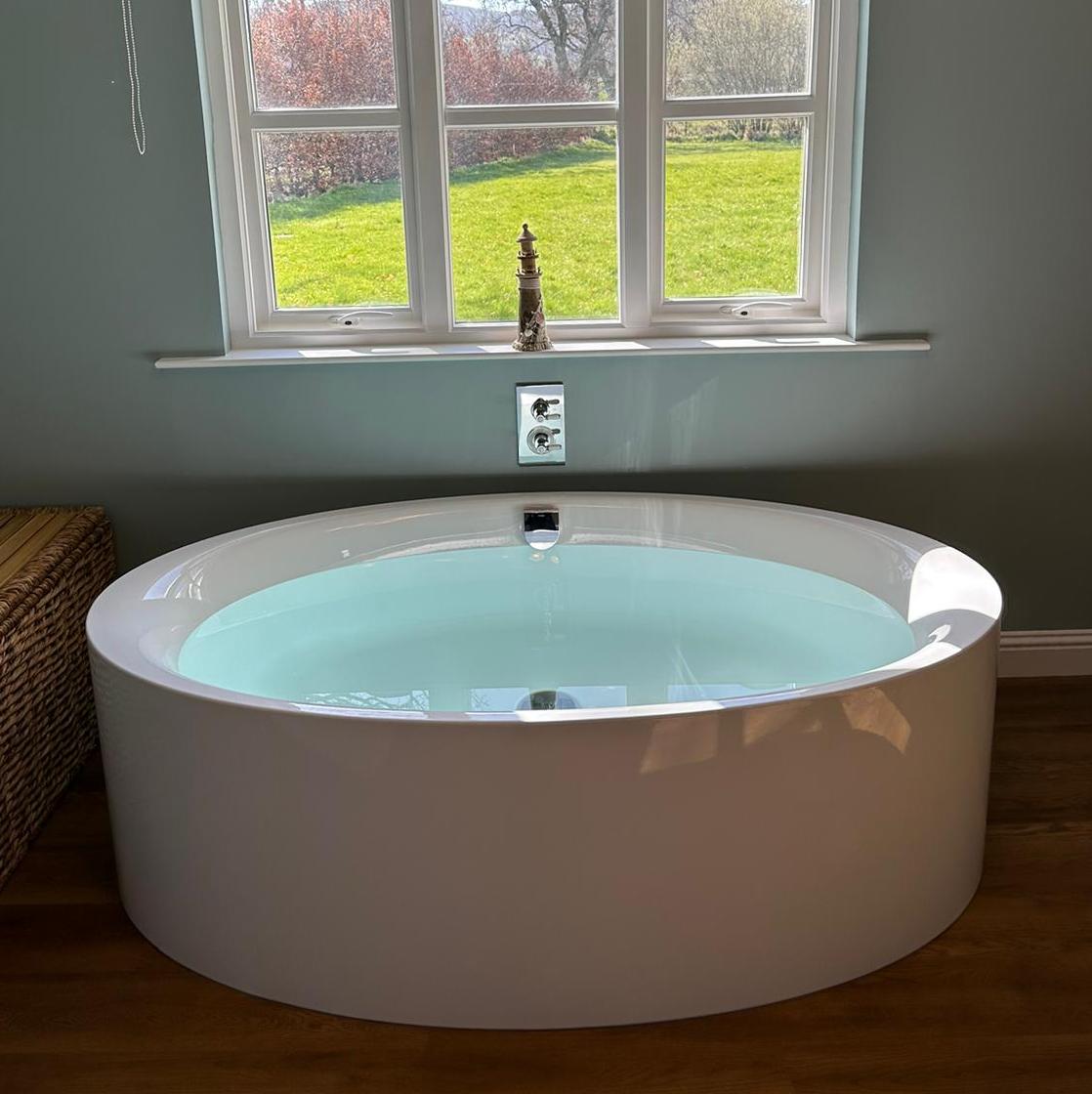 This @bettegmbh Eve Oval Silhouette 1800 x 1000mm bath with stunning elegance and form, has pride of place in our recently completed bathroom. @bettegmbh is our recommended steel partner for quality steel bath, shower tray, or basins #exclusive #perth #edinburgh #design #Scotland