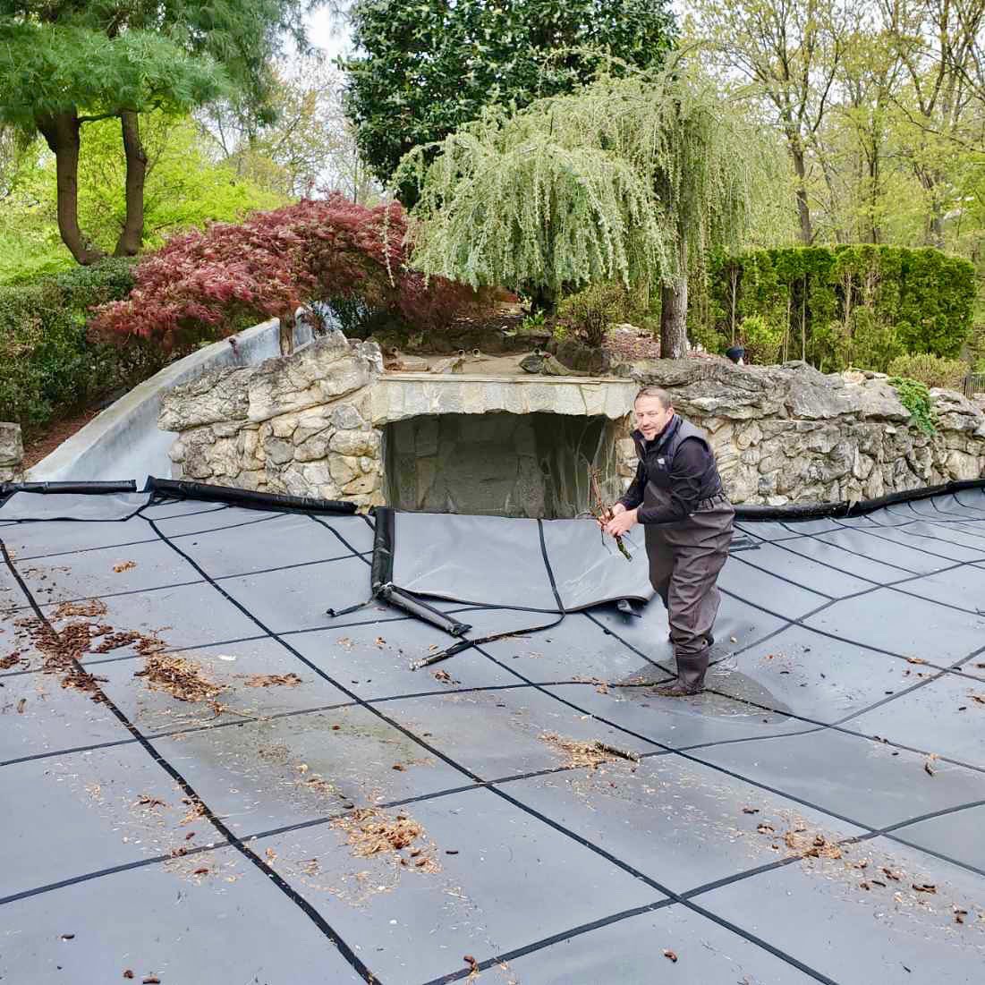 PelicanShops's tweet image. 🌟Our EB Shop Is Sending Out A “Big Thanks” To Merlin Industries And To Their Field Rep Marc… For Getting This Custom Safety Cover To Fit Perfectly &amp;amp; Securely!🔹These Customers Are Beyond Grateful! #poolcover #poolindustry #poolkings #merlinindustries @PelicanShops