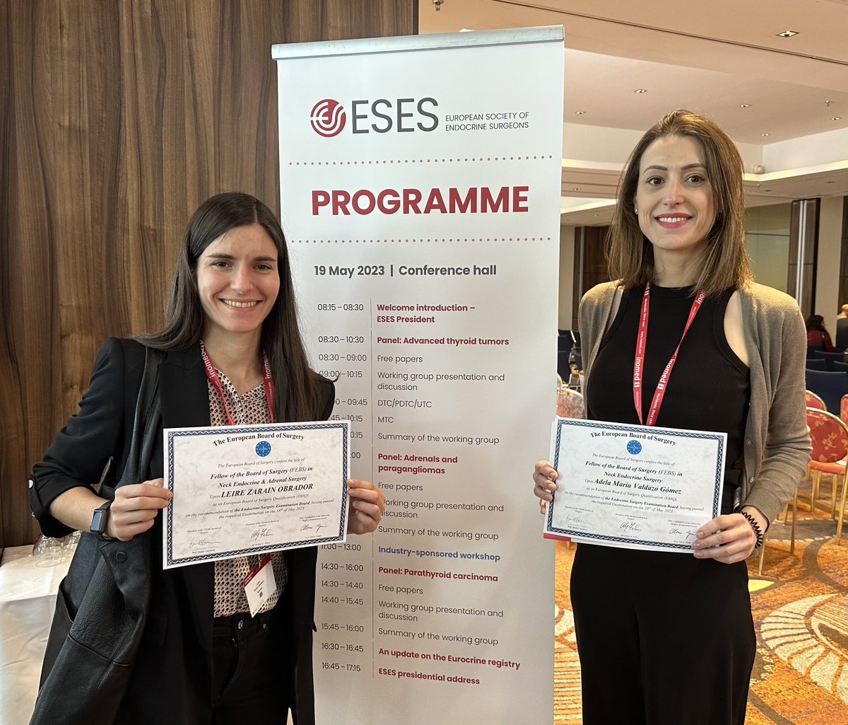 CirugíaEndocrina-AEC (@cirend_aec) on Twitter photo Felicidades las Dras Leire Zarain y Adela Valdazo por su reciente incorporación al Board de especialistas europeos en CIRUGIA Endocrina tras aprobar este difícil examen. Un orgullo para nuestra Sección 👏👏👏 <a href="/aecirujanos/">aecirujanos</a>, @adelavaldazo, <a href="/Cristin62820181/">Cristina Martinez-Santos</a> Felicidades las Dras Leire Zarain y Adela Valdazo por su reciente incorporación al Board de especialistas europeos en CIRUGIA Endocrina tras aprobar este difícil examen. Un orgullo para nuestra Sección 👏👏👏 <a href="/aecirujanos/">aecirujanos</a>, @adelavaldazo, <a href="/Cristin62820181/">Cristina Martinez-Santos</a> 
