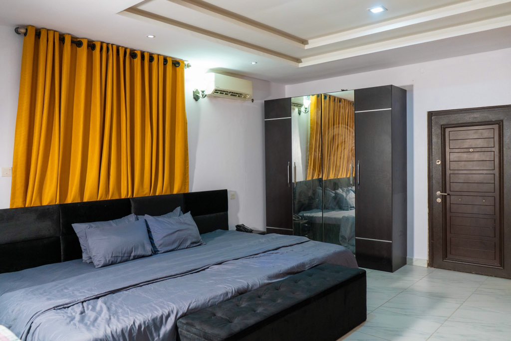 AuroraShortlet's tweet photo. Send us a dm today for bookings or call us at 08055986260.

Don't sleep on this great offer, we look forward to seeing you. 
.
.
.
.
#aurorashortlet #juneshortletpromo #luxuryshortletapartmentinlagos #vacationhomes #happyweekend #ikoyishortlet #lagosbusinessmen #luxurytravellers https://t.co/BsdGlepXmU