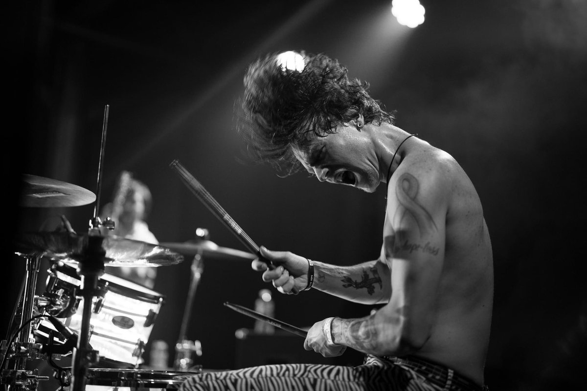 _LucidIllusions's tweet image. Thank you to everyone who has been voting for us for Houston’s Best Local Band 2023! 🤘 Voting is open until May 30th, so let’s keep going! 😎
Link: chron.com/Best/#/gallery… 
📸: @triumphvisual