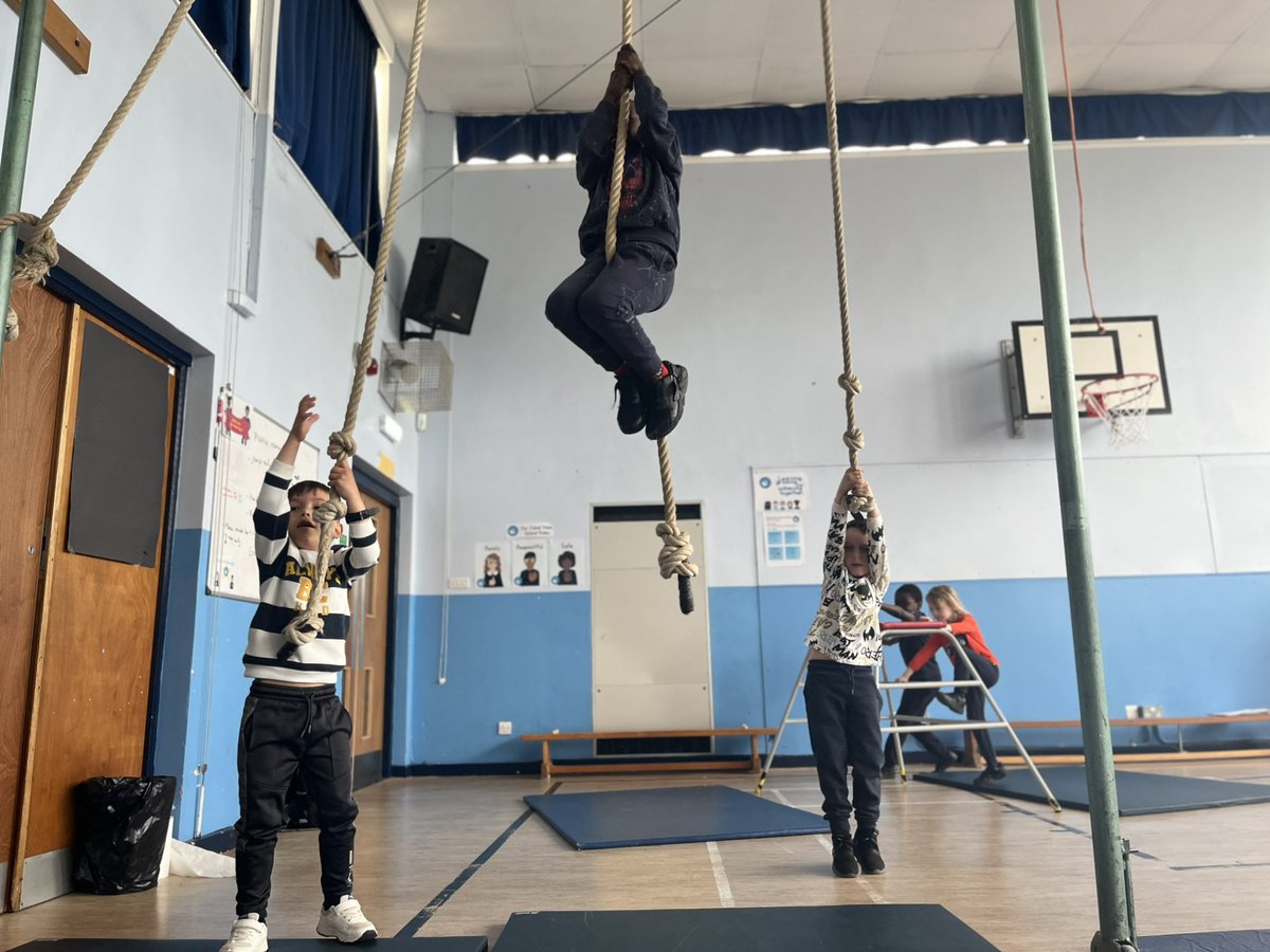 P1atCanalView's tweet photo. P1 had lots of fun today doing gymnastics to round off our health week. What a week full of fun! Thank you so much @MissRussellCV for organising. Ask us what our favourite activity was! #CVHealthWeek23 https://t.co/IkJTQssC6L