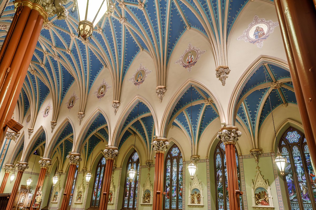 CLA_1976_'s tweet photo. Our artists #Designed & #Painted 17 custom paintings of saints & archangels as a part of this church #Beautification project. A section of the #CommissionedPaintings is shown here.
#CommissionedArtwork #CustomPaintings #PlanningAndDesign #ChurchBeautification #LiturgicalArtwork https://t.co/Yw6rrYAlWl
