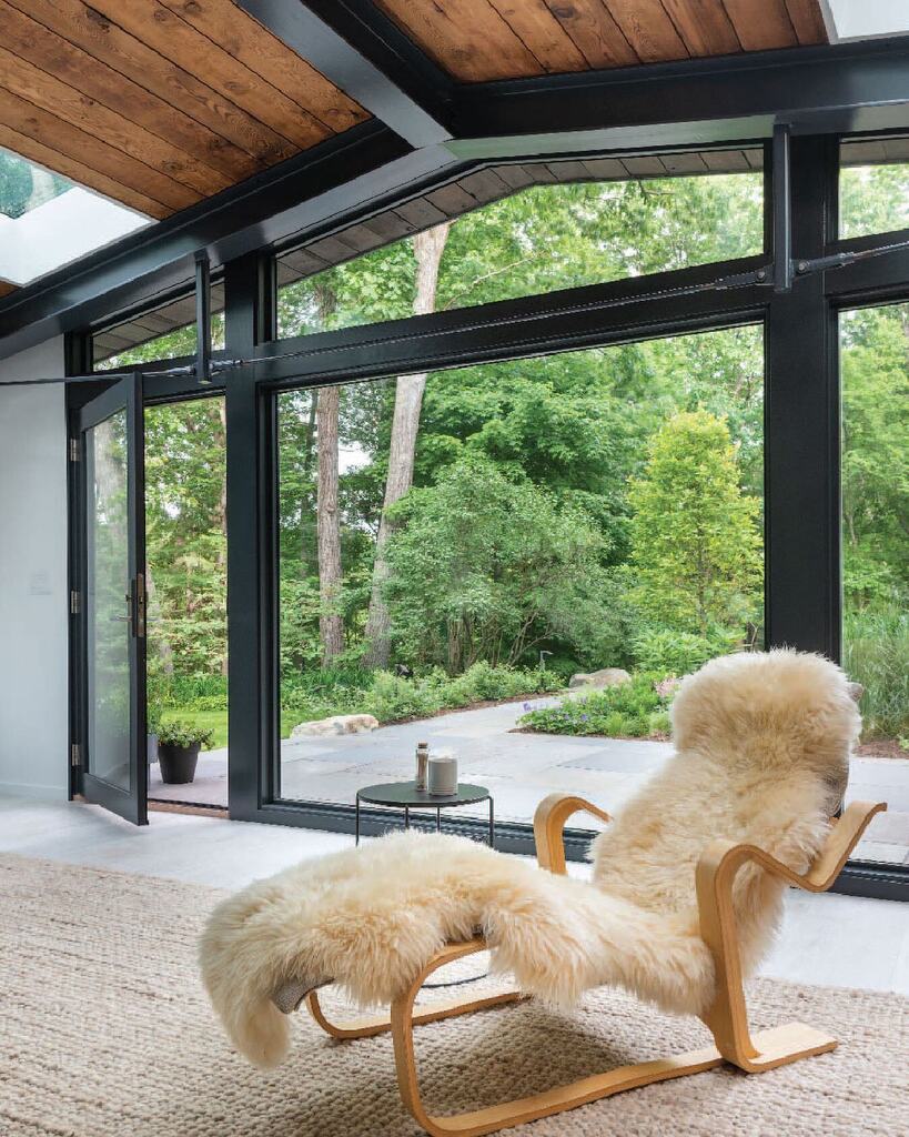 FlavinArchitect's tweet image. New England spring weather—one day we’re at the beach, the next we are reaching for the cozy blanket. Are you hunkering down or heading for adventure this weekend?    Project: Outbuildings for the Wales House in Lincoln. See more on our website! 

#d… instagr.am/p/CsbJQqEuCH3/