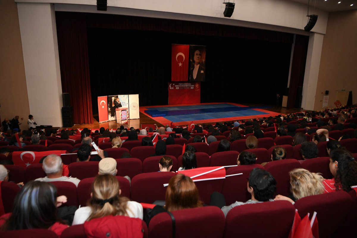 19 Mayıs Atatürk’ü Anma Gençlik ve Spor Bayramı vesilesiyle düzenlenen programa teşkilatımızla birlikte katılım sağladık.
