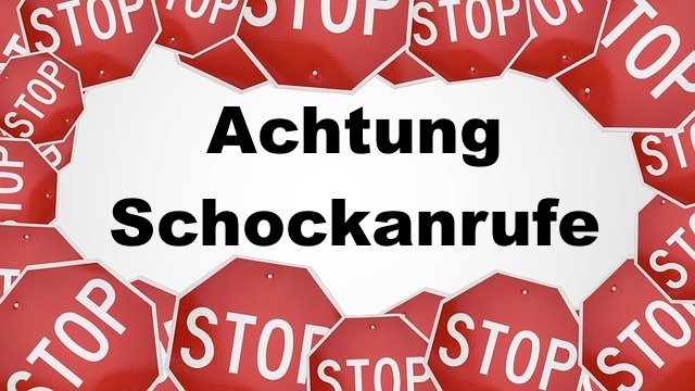 NewsStadt's tweet photo. 1. 67-Jährige Opfer eines Schockanrufs, Hofheim, Frankfurt, 17.05.2023, 12:00 - 16:00 Uhr

Am Mittwoch wurde eine 67-jährige Hofheimerin Opfer eines Schockanrufs. Gegen 12:00 Uhr meldete sich eine vermeintliche Polizistin telefonisch bei der Dame und

https://t.co/mDBhneFShb https://t.co/TE7fcuZGxu