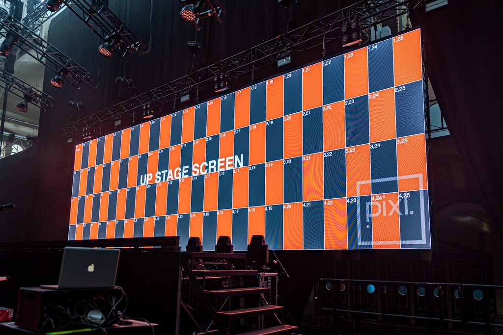 What an honour it was to work on Avril Lavigne’s London branch of her Love Sux European tour at Alexandra Palace last week.

A massive thank you to everyone involved in delivering such a brilliant event. 
⁠