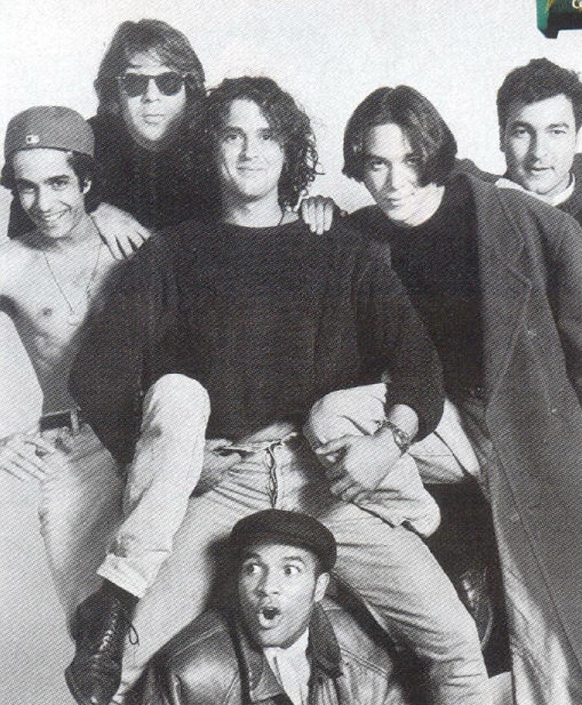 MdeFrancisco12's tweet photo. Hoy hace 30 años salía al aire por primera vez La Tele. Gracias a ⁦@carlosvives⁩ por la oportunidad cuando nadie me llamaba ni siquiera para mentarme la madre. Esta pseudo carrera te la debo a vos, Carlos, y esto jamás lo voy a olvidar. https://t.co/j9azu7RfP1