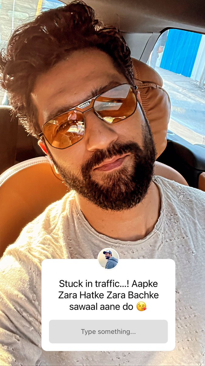 Bishess!!! He is doing an ask session on insta RIGHT NOW! Go shoot your questions while I stare at his sohna mukhda 🤩😎🔥

#VickyKaushal #ZaraHatkeZaraBachke