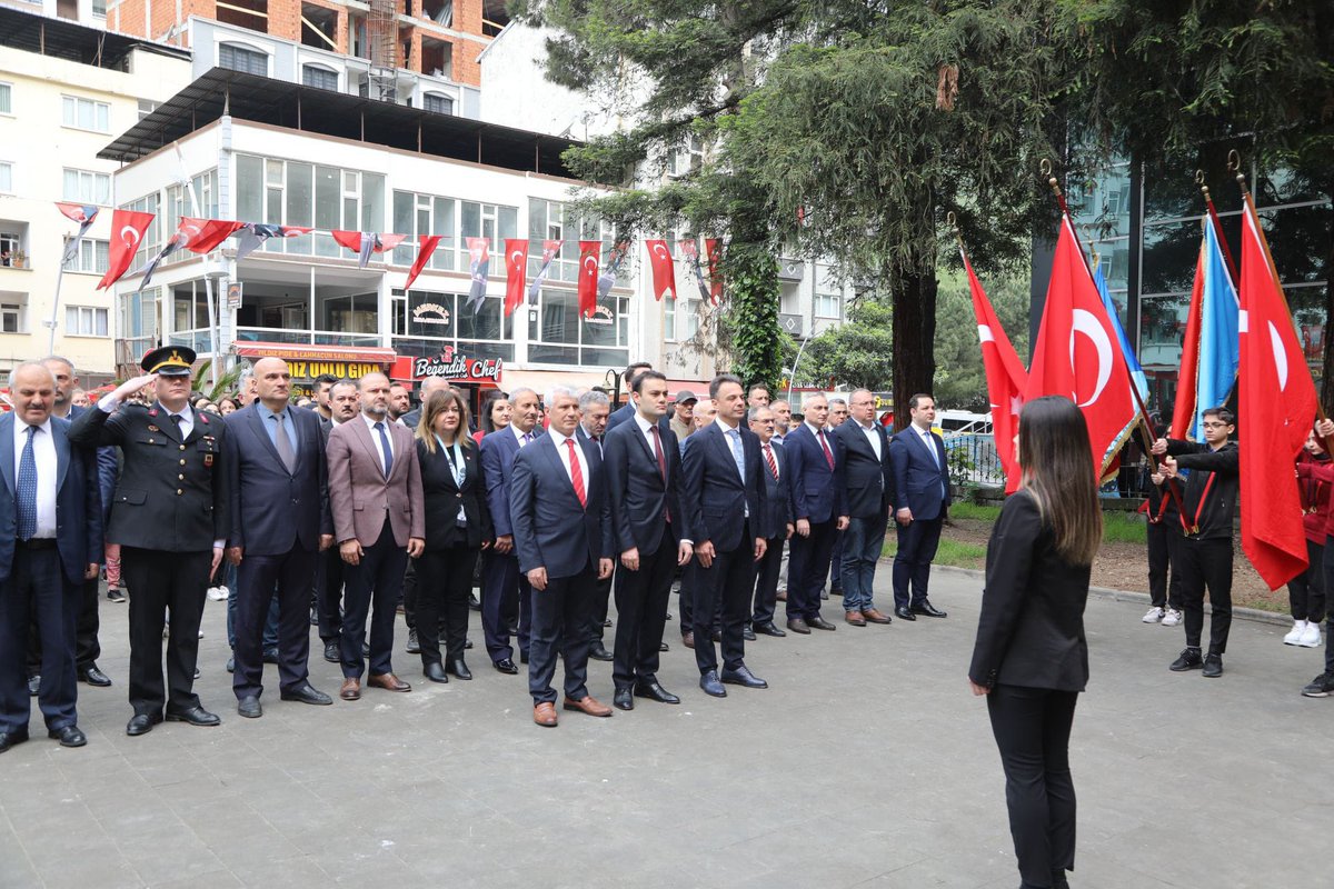 MackaMilliEgtm's tweet photo. 19Mayıs Atatürk’ü Anma Gençlik ve Spor Bayramı, Hükümet Konağında Çelenk Sunma Töreniyle başlayıp GençlikYürüyüşü ile devam etti.Ardından Maçka Kapalı Spor Salonunda kutlamalarla gerçekleşti
@prof_mahmutozer @EvrenGrms @mackakaymakamli @koray_kochan @yasaradiguzel61 @Okan__calap https://t.co/RP64QJtTb3